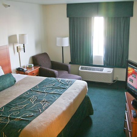 Travelodge By Wyndham Missouri Valley Экстерьер фото