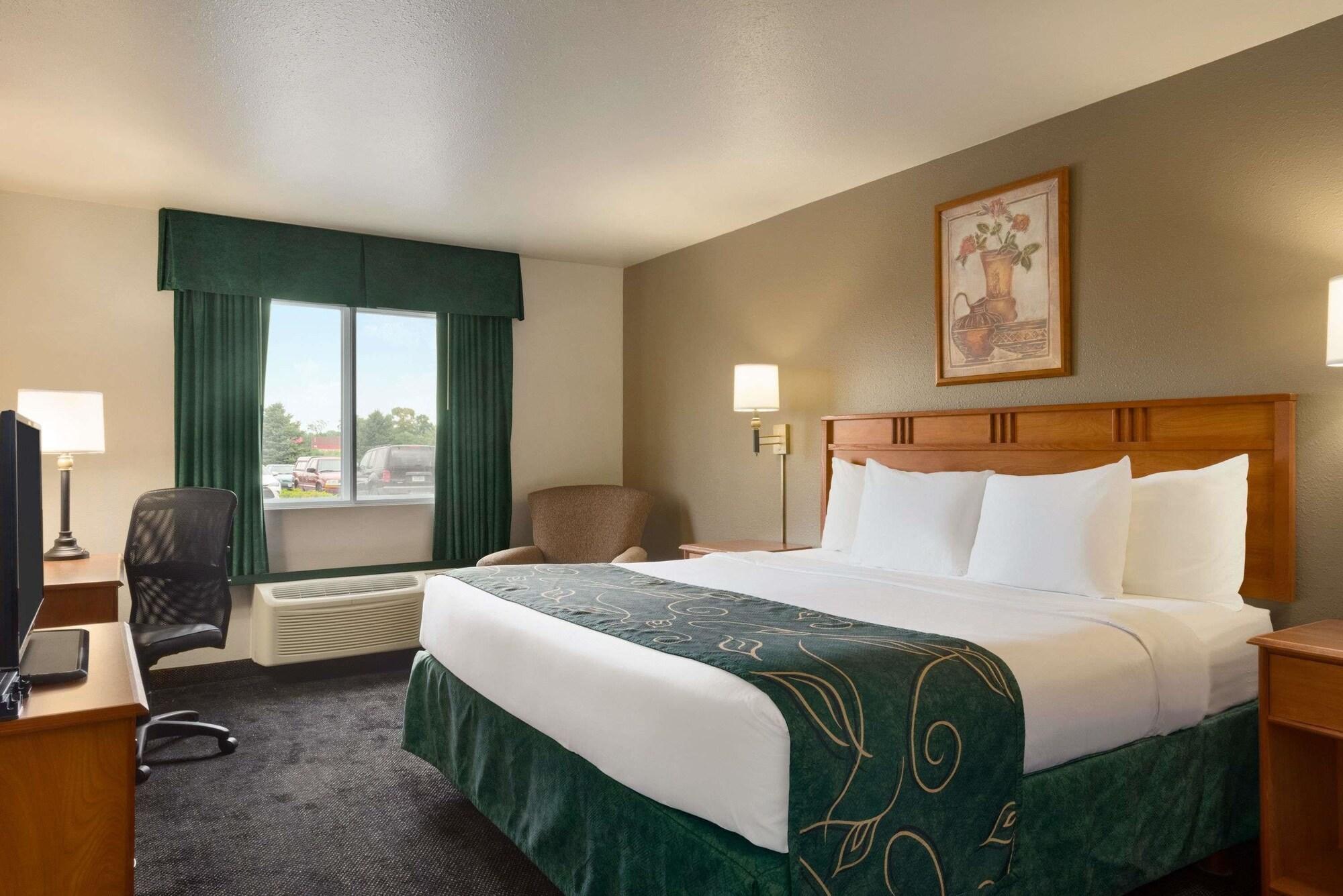 Travelodge By Wyndham Missouri Valley Экстерьер фото
